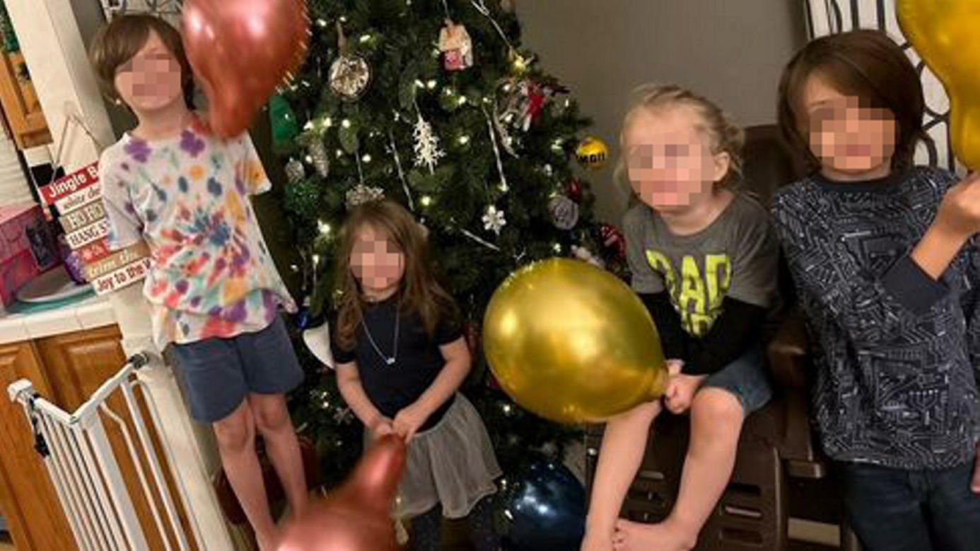 4-letnie bliźnięta nie żyją! Braciszek i siostrzyczka uduszeni w skrzyni na zabawki