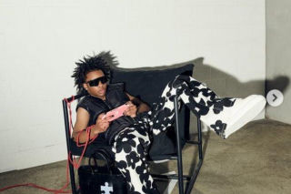 Kara śmierci dla znanej gwiazdy muzyki? Gotowy scenariusz na horror!