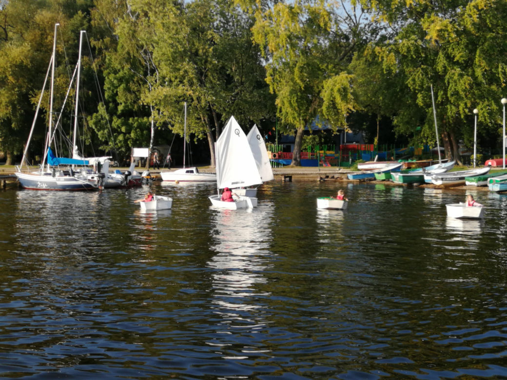 Szczecineckie "Koniczynki" na zajęciach żeglarskich