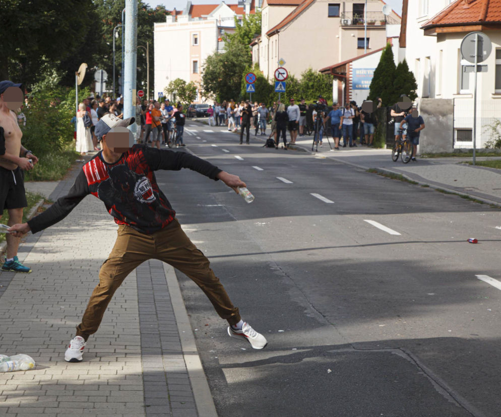 Lubin. Zamieszki pod komendą. Bilans interwencji policji szokuje!