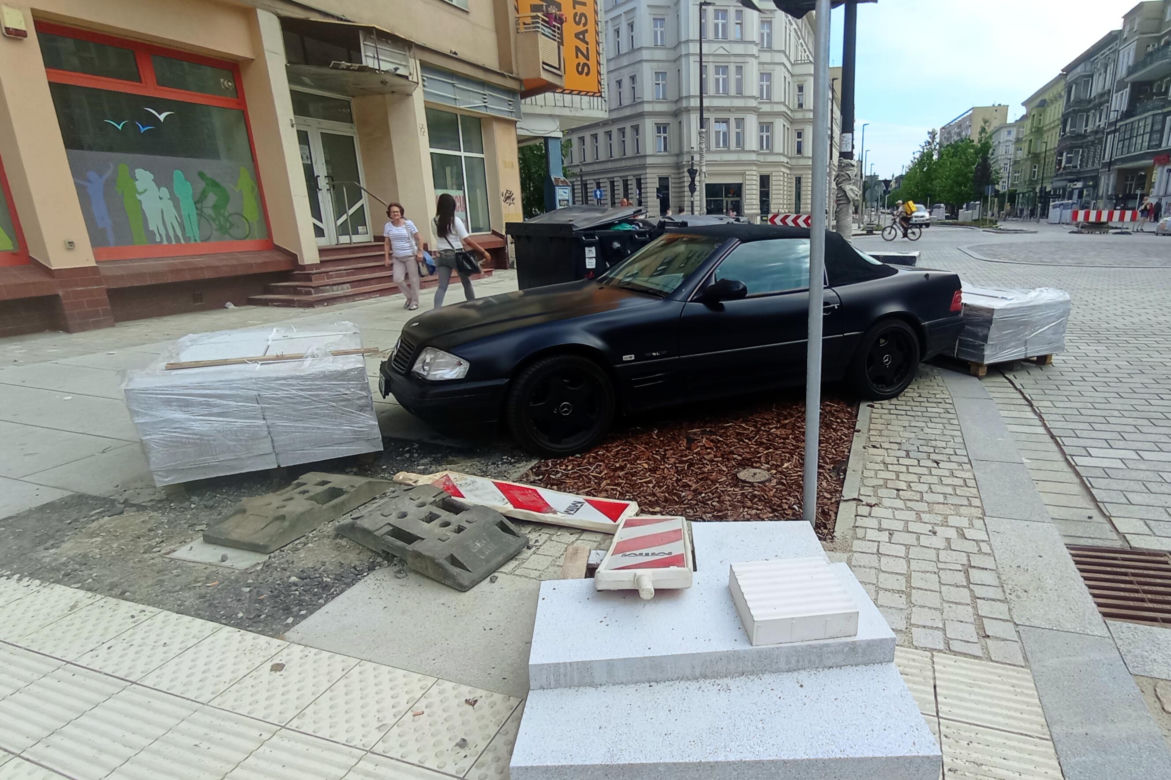 "Mistrz parkowania" w centrum Szczecina. Spotkała go niecodzienna "kara"