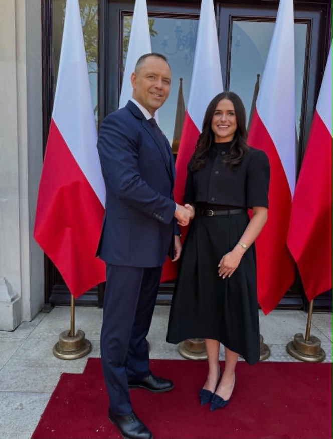 Ania Smetek, była Królowa ZPPA, rozpoczęła staż w Kancelarii Prezydenta RP