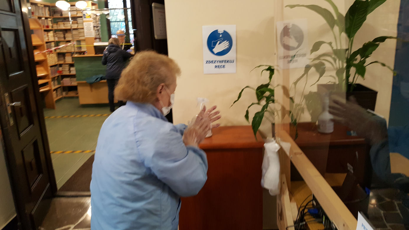Środki bezpieczeństwa w Sądeckiej Bibliotece Publicznej