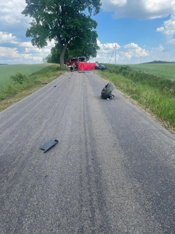 Tragiczny wypadek pod Nidzicą. Nie żyje 18-letni chłopak [ZDJĘCIA]