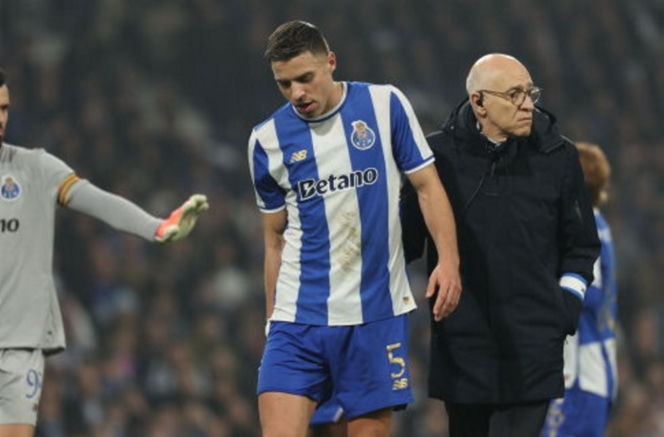 Coś niepokojącego stało się z Janem Bednarkiem. Grał świetnie, a tu nagle taki pech