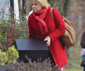 Katarzyna Bosacka w parku