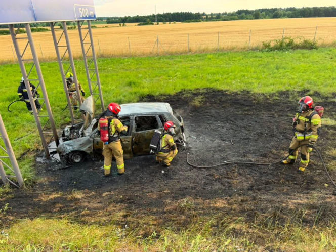 Tajemniczy wypadek na A4. Samochód zamienił się w kulę ognia