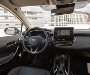 Toyota Corolla Sedan 1.8 Hybrid 122 KM e-CVT