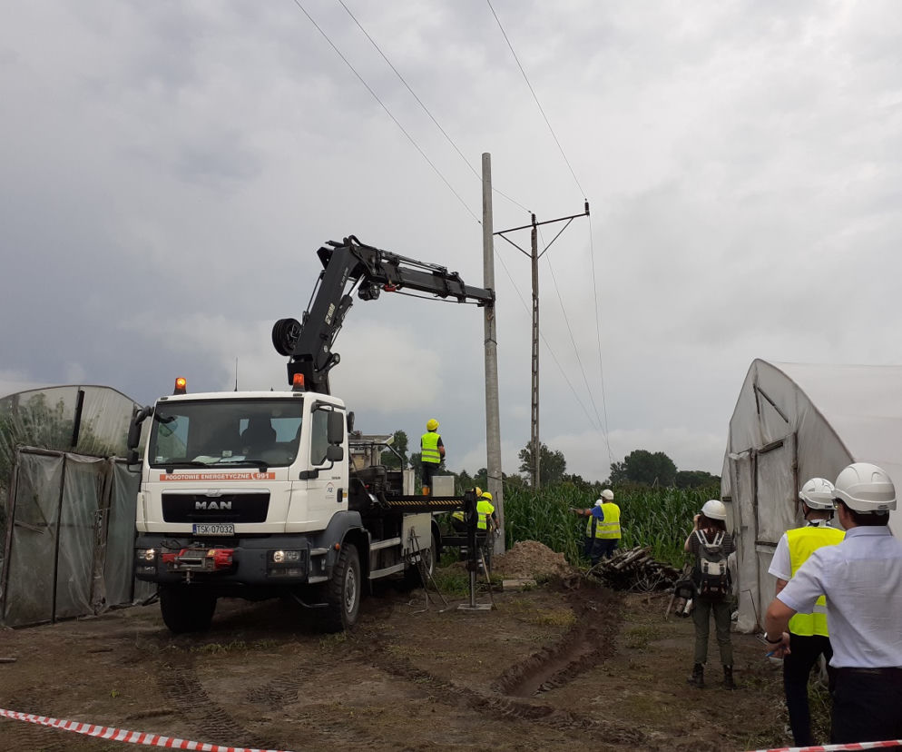 Łódzkie: Kilkanaście tysięcy odbiorców wciąż bez prądu