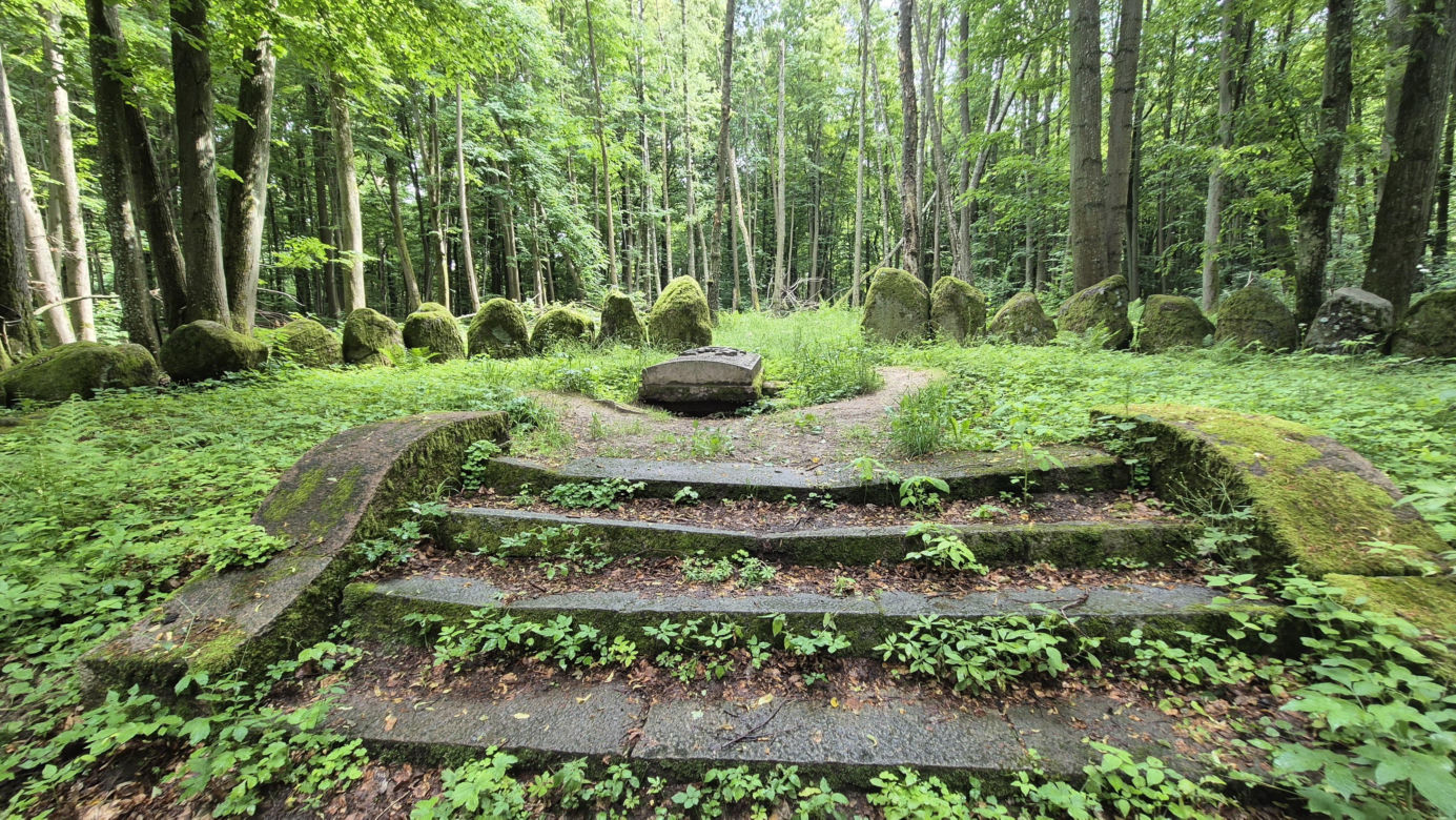 Odwiedziłam „mazurskie Stonehenge”. Jedna rzecz wprawiła mnie w osłupienie