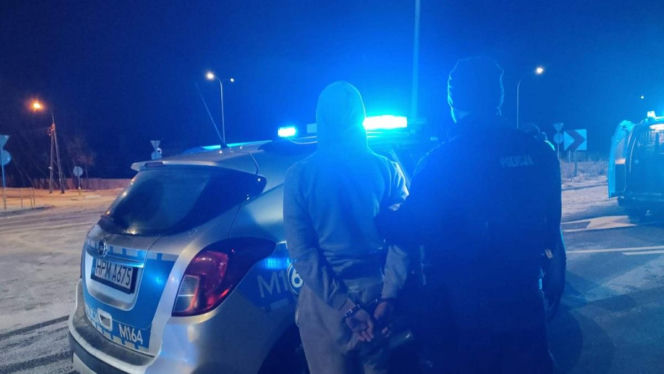 Szaleńczy pościg ulicami miasta. Za kierownicą 15-latek! „Próbował zepchnąć radiowóz z drogi”