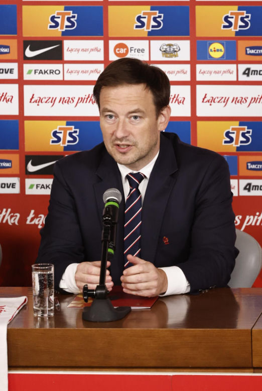 Cezary Kulesza i sekretarz Łukasz Wachowski ogłosili nowego sponsora PZPN