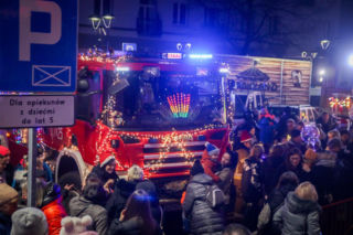 Manufaktura Świętego Mikołaja z Tomaszem Karolakiem w roli Świętego Mikołaja