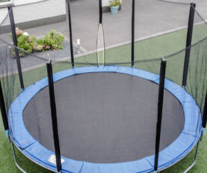 Trampoliny ogrodowe