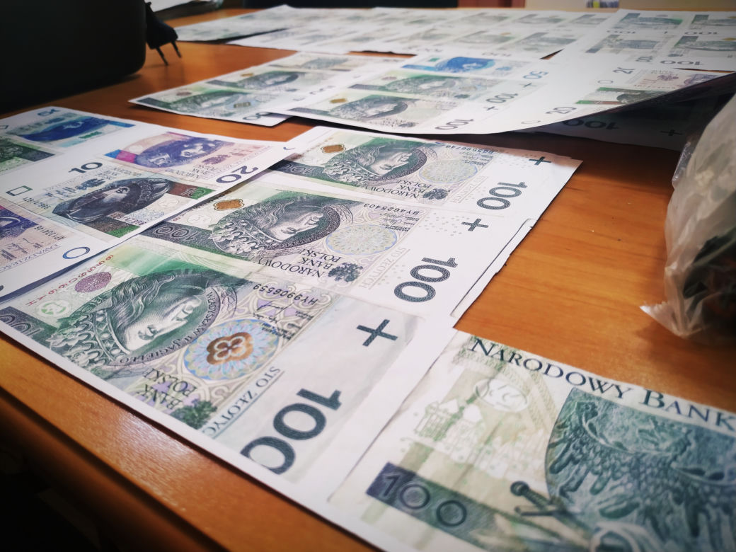 Sztabin. Mężczyzna drukował banknoty na domowej drukarce
