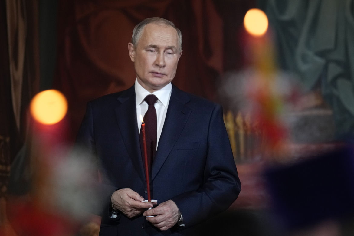 Putin celebruje Wielkanoc. Poszedł na mszę
