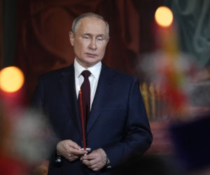 Putin świętuje Wielkanoc. Poszedł na mszę, mówił o zmartwychwstaniu