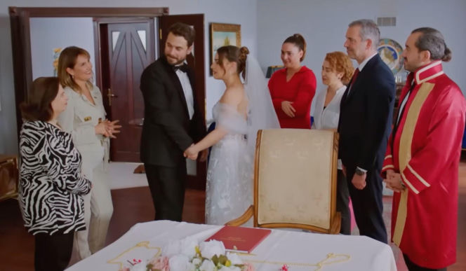 Ostatni odcinek serialu "Miłość i nadzieja" kończy się ślubem Sili i Kuzeya.