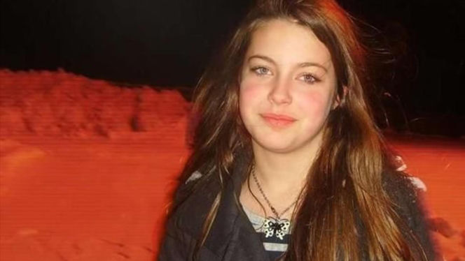 13-letnia Iza zamordowana. W krzakach znalazła ją mama. "Nasienie na brzuchu, ciało zmasakrowane"