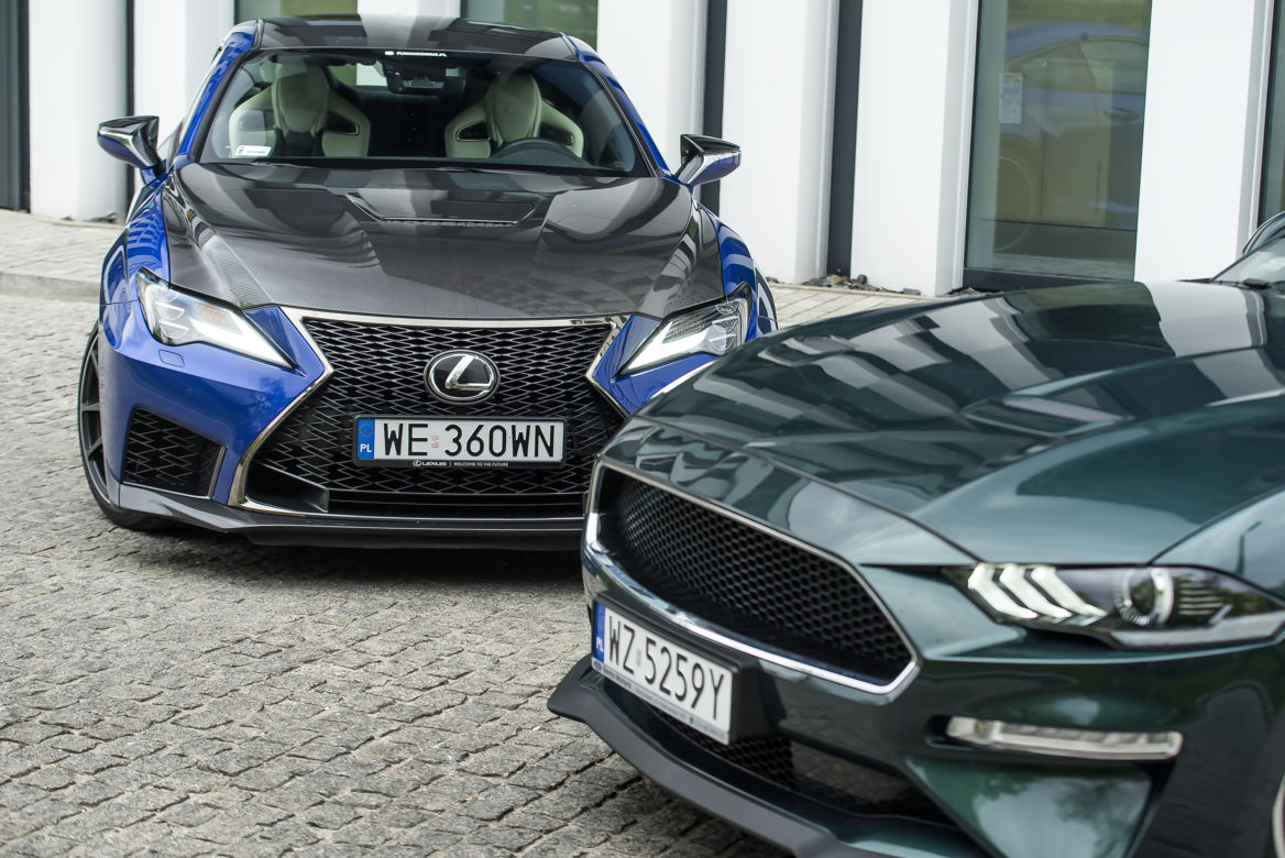 Lexus RC F Carbon 5.0 V8 vs. Ford Mustang Bullitt 5.0 V8