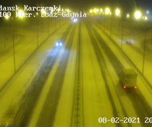 Intensywne opady śniegu w Trójmieście 8.02.2021. Obwodnica zablokowana
