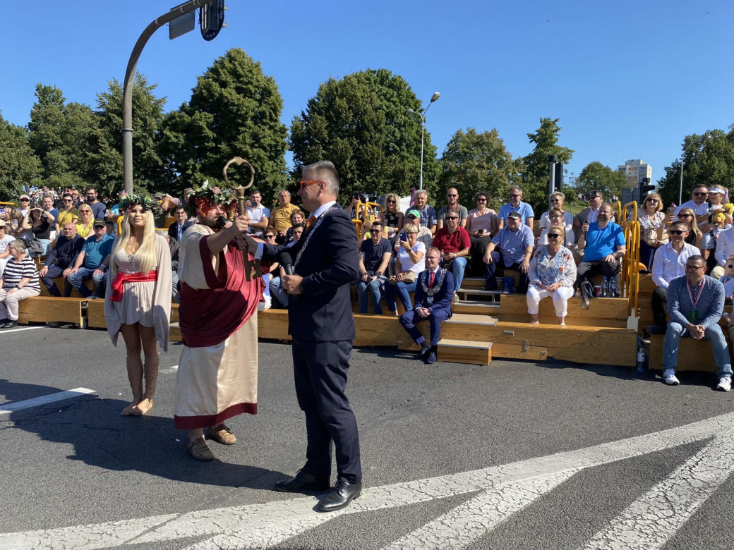 Winobranie 2023. Tak wyglądał Korowód Winobraniowy w Zielonej Górze [galeria]