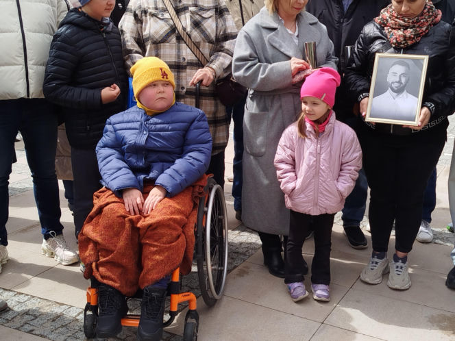 Siedlczanie uczcili minutą ciszy pamięć o zmarłym pośle Łukaszu Litewce