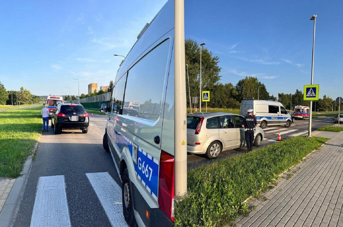 12-latka na rowerze potrącona na al. Jana Pawła II w Tarnowie. Dziecko trafiło do szpitala