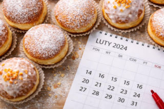 Tłusty Czwartek w tym roku o wiele wcześniej! To wyjątkowa zbieżność z innym świętem