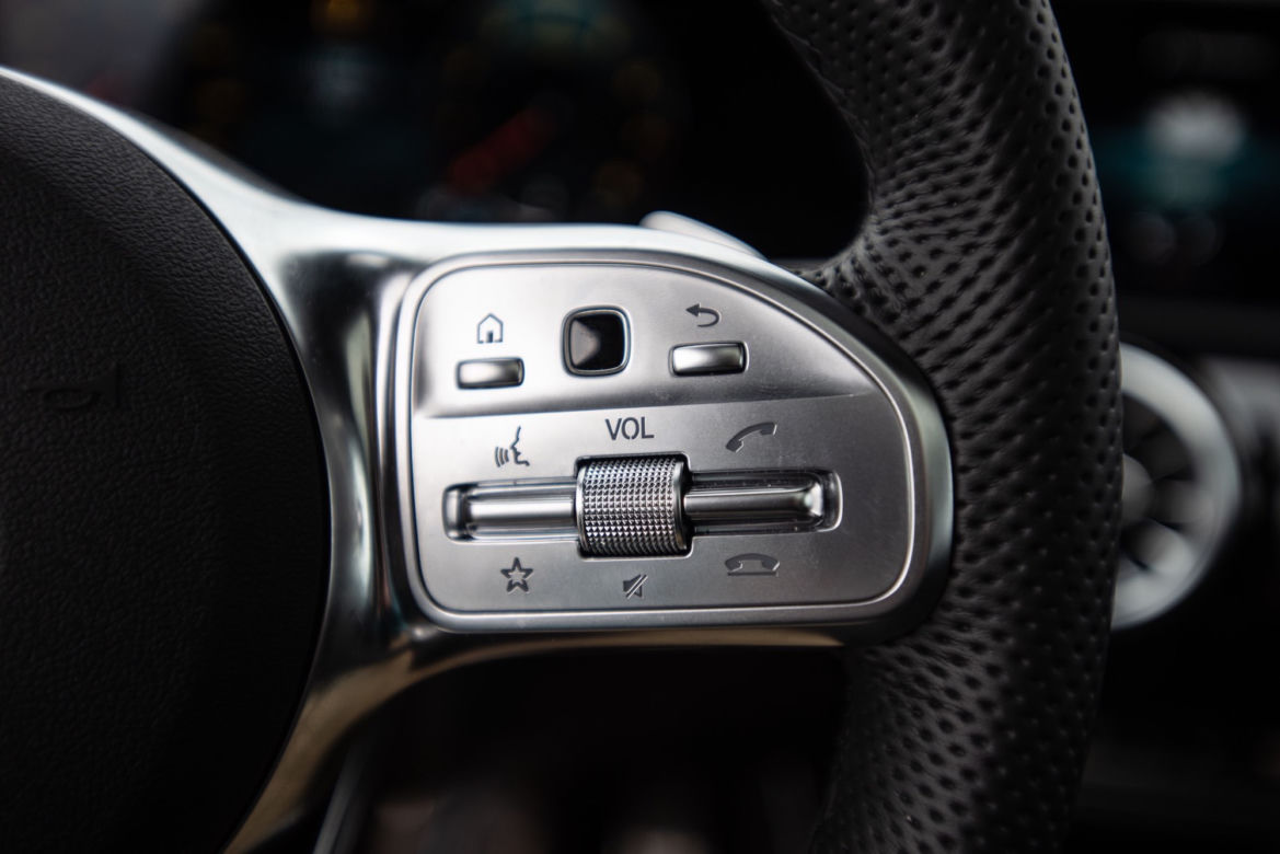 Mercedes-Benz CLA 220 4MATIC 7G-DCT