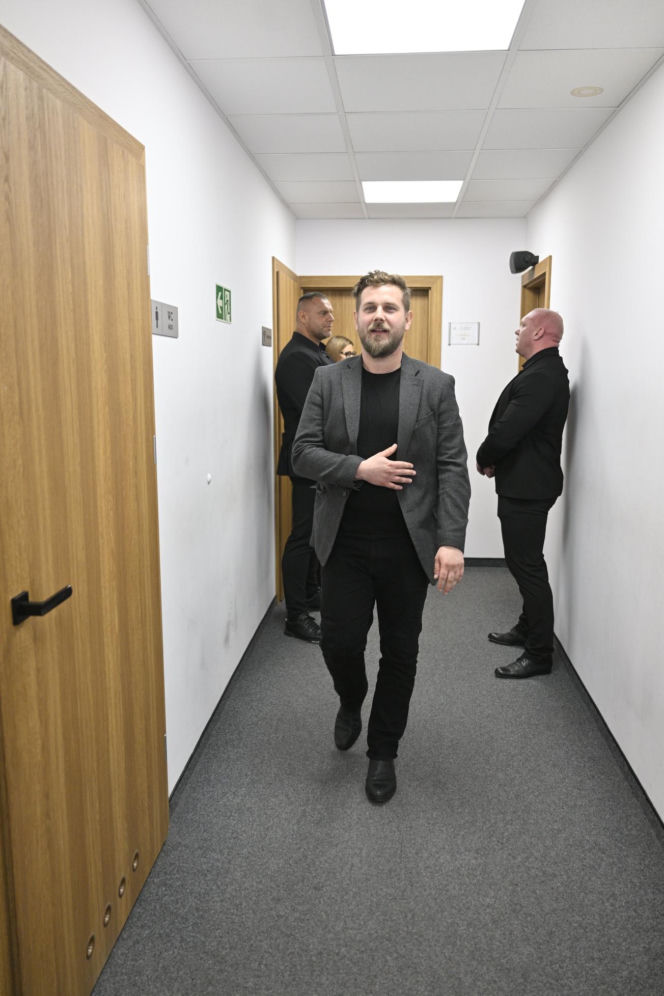 Joanna Opozda i Antoni Królikowski - rozwód w toku. Podczas przerwy unikali się jak ognia.