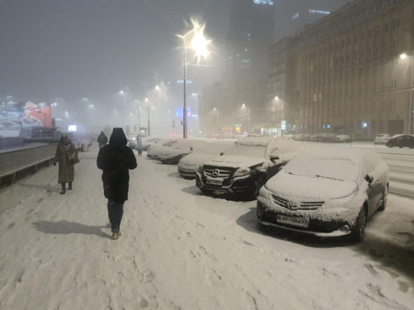 -16 stopni w nocy, konkretny mróz za dnia. IMGW zapowiada też silne śnieżyce