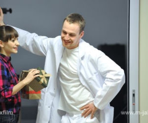M jak miłość odc. 1068. Janka (Joanna Osyda), Wojtek (Mateusz Janicki)