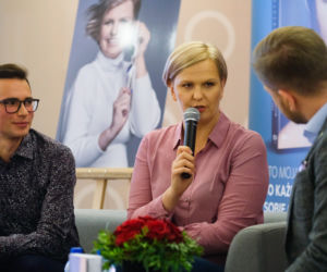 Otylia Jędrzejczak i Filip Chajzer w Toruniu. Tłumy na spotkaniu!