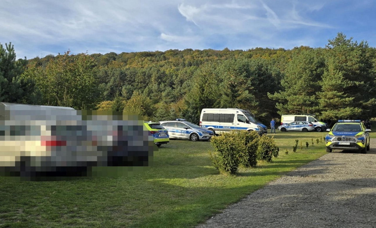 Sąsiedzi o Piotrze C., który zabił matkę: "Kosił jej trawę, rąbał drewno, woził na zakupy"