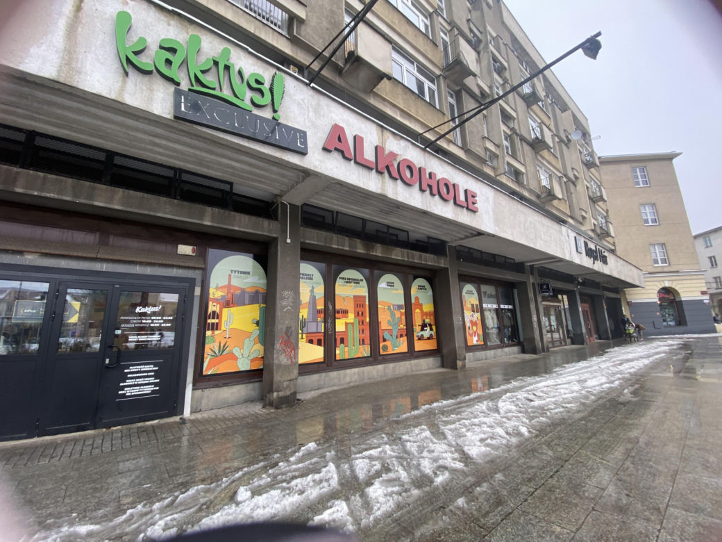 Kontrowersyjna reklama sklepu Kaktus
