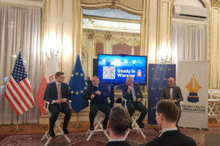 Młoda Polonia ruszy szturmem na warszawskie uczelnie? Zachęcali do tego rektorzy