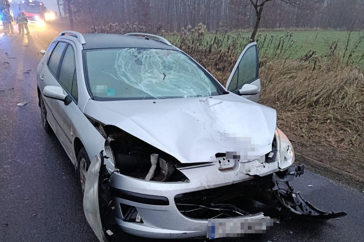 Koszmar na drodze! 54-latka nie miała szans w zderzeniu z autem