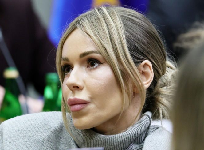 Doda, Małgorzata Rozenek-Majdan i Joanna Krupa w Sejmie