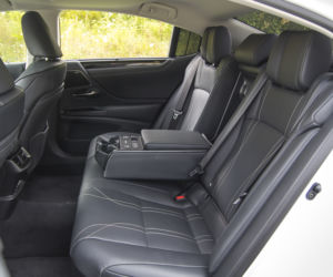 Lexus ES 300h Omotenashi