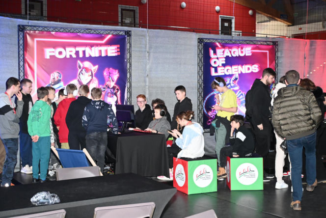 Turniej gamingowy Gamers Siege w Chęcinach