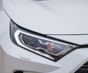 Toyota RAV4 2.5 Hybrid Dynamic Force 218 KM FWD e-CVT Selection