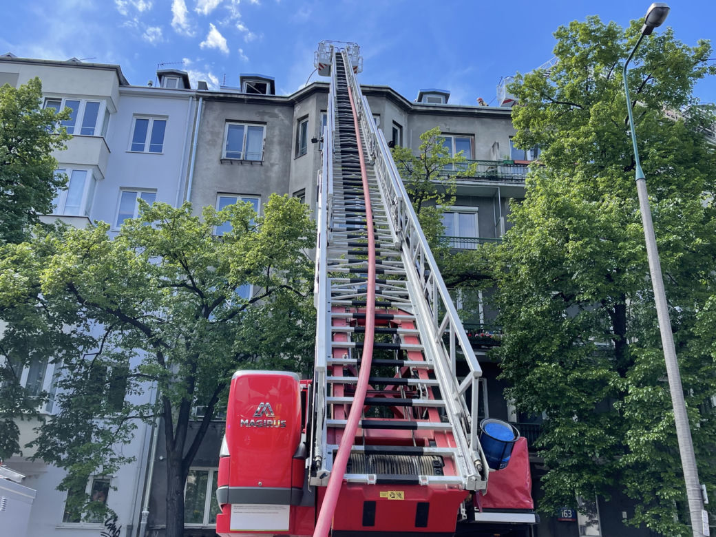 Dwa pożary na Mokotowie i Żeraniu. W ogniu stanęły budynki