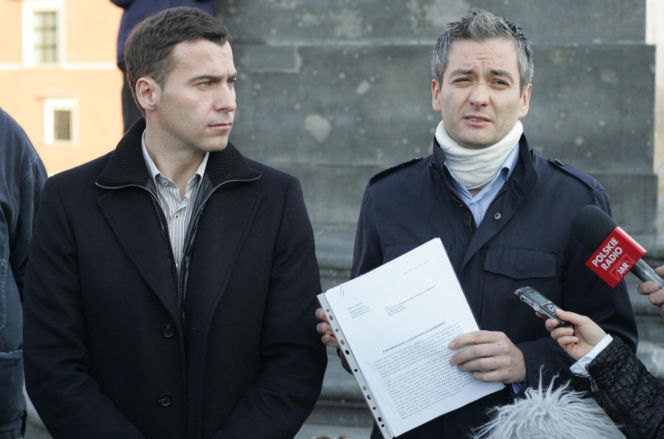 Robert Biedroń kończy 50 lat! Tak się zmieniał na przestrzeni lat, poznalibyście?