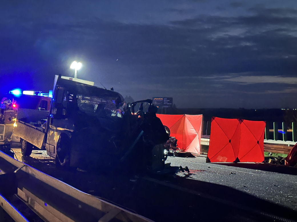 Załuski: Tragedia na DK7. Nie żyją dwie osoby, a kilka jest rannych 