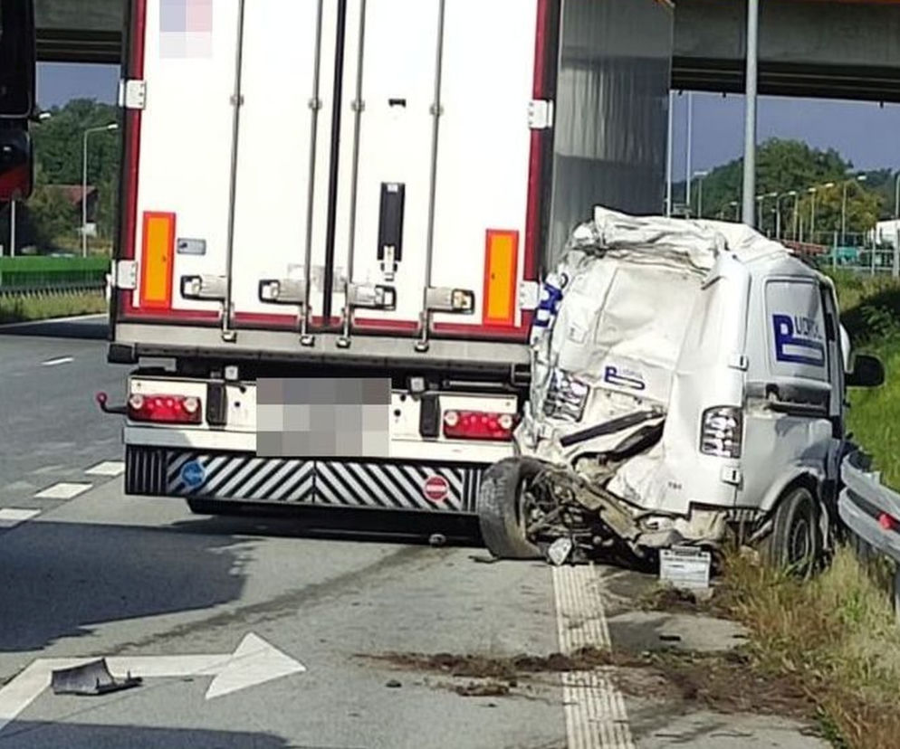 Koszmar na trasie Lublin-Warszawa. Nie żyje 23-latek. Malował pasy, gdy…