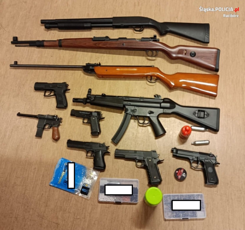 Racibórz. 13- i 15-latek strzelali do przypadkowych ludzi! Mieli w domu prawdziwy arsenał [ZDJĘCIA]
