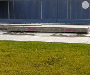 Jeszcze nie otwarty, a już pomazany. Skatepark w centrum Warszawy przyozdobiony graffiti