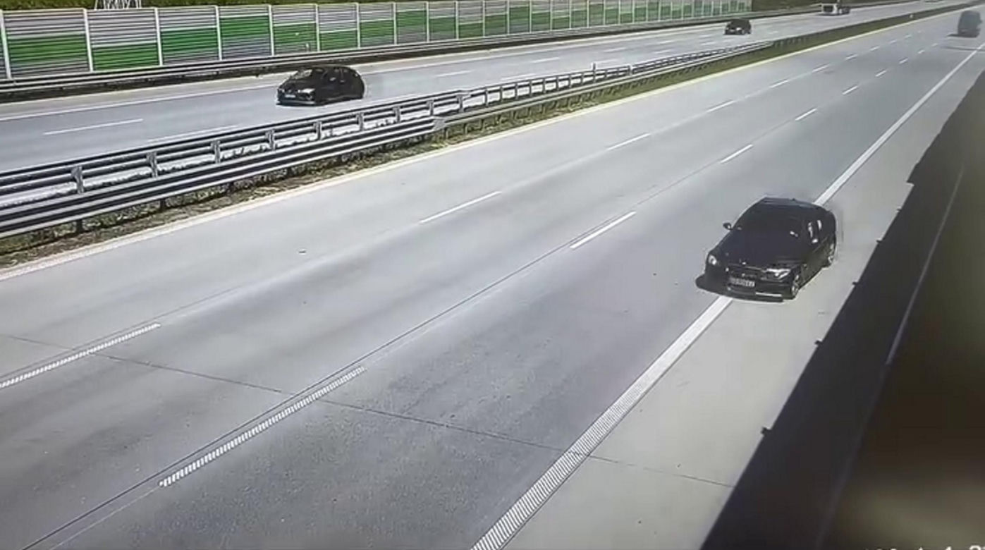Wiceminister infrastruktury o szokującym zdarzeniu na A1 pod Piotrkowem Tryb. Kierowca BMW jechał pod prąd prosto na niego [ZDJĘCIA].