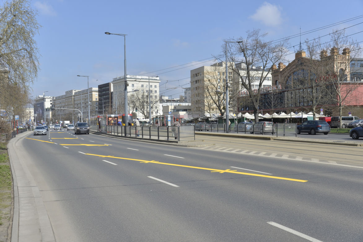 Drogowcy zwężą al. Jana Pawła II. Weekendowe frezowanie jezdni  Dziękuję 
